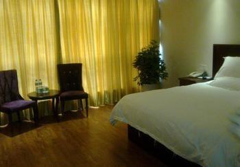 Green Tree Inn Gaoyou Tonghu Road Beihai Express Hotel Jangcsou Kültér fotó